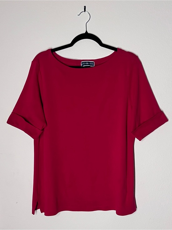 Karen Scott Tops - Karen Scott Red Cuffed Short Sleeve Top